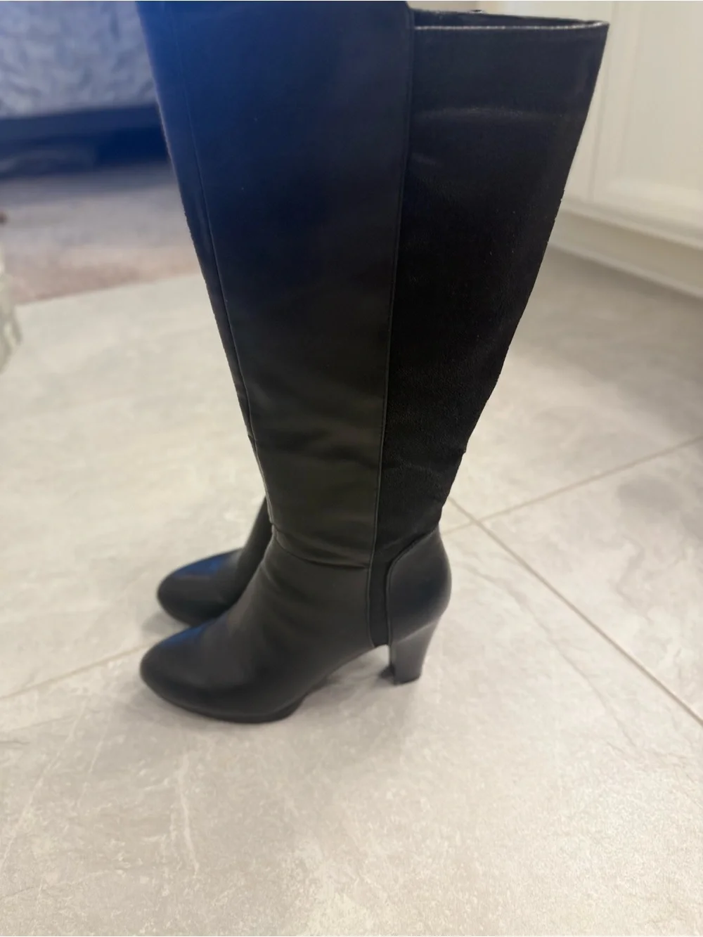 White Mountain Black Knee-High Heeled Boot with Leopard Lining